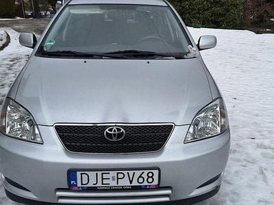 Używany Toyota Corolla 2002 Srebrny Hatchback