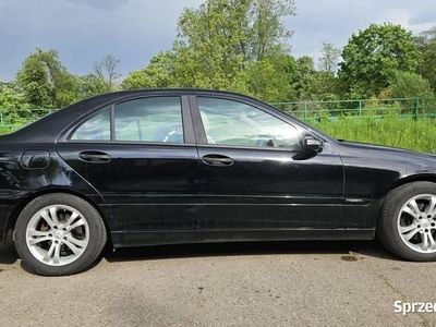 Czarny Używany 2005 Mercedes C200 Sedan/Limuzyna | 14 500 zł (Dobra cena)