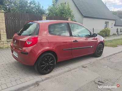 Używany 2005 Renault Clio III | 7300 zł (Uczciwa cena)
