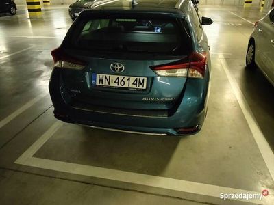 Toyota Auris Hybrid