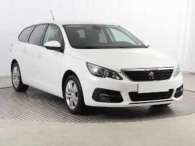 Biały Używany 2018 Peugeot 308 Kombi | 43 499 zł (Uczciwa cena)