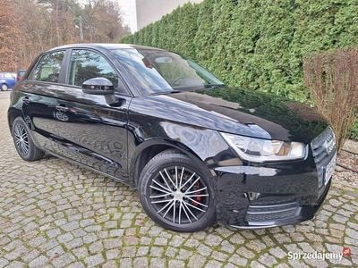 Czarny (metalik) Używany 2016 Audi A1 Sportback Comfort Hatchback | 28 700 zł
