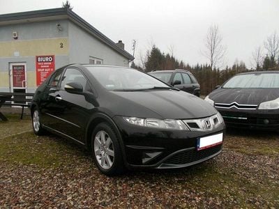 Używany Honda Civic 100 KM (73 kW) 2010 Czarny Hatchback
