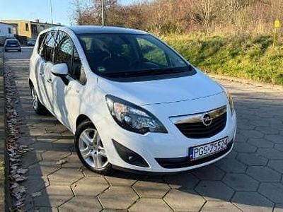 Używany Opel Meriva 140 KM (102 kW) 2012 Biały Minivan