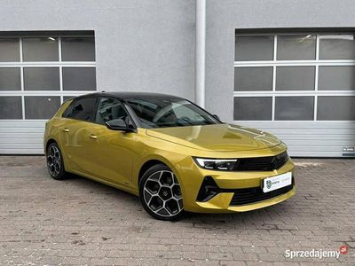 Używany Opel Astra Ultimate 2022 Złoty Hatchback