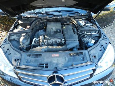 Używany Mercedes A180 156 KM (114 kW) 2009 Czarny Sedan/Limuzyna