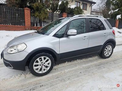 Srebrny Używany 2012 Fiat Sedici SUV | 22 900 zł (Uczciwa cena)