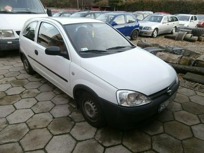 używany Opel Corsa 1.2dm 70KM 2001r. 133 000km