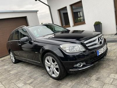 Używany Mercedes C200 185 KM (136 kW) 2009 Czarny Kombi
