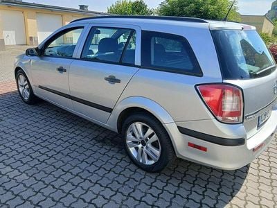 Używany Opel Astra 2009 Srebrny Kombi