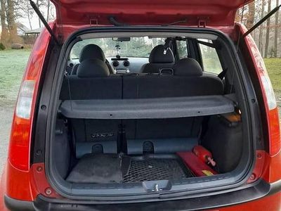 Używany Mitsubishi Colt 2006 Czerwony Hatchback