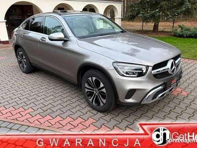 Używany Mercedes GLC200 163 KM (119 kW) 2020 Złoty SUV