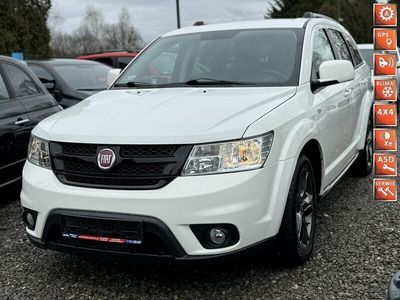 Biały Używany 2011 Fiat Freemont Lounge SUV | 49 900 zł