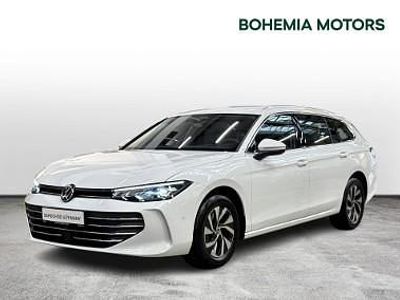Biały Używany 2024 VW Passat Kombi | 149 990 zł