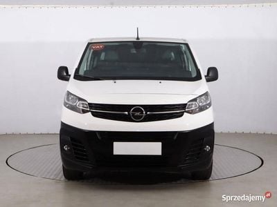 Używany Opel Vivaro 2021 Biały Minivan