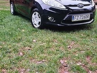 Używany Ford Fiesta 2009 Czarny Hatchback