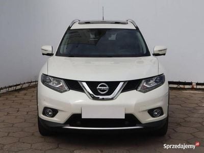 Biały Używany 2016 Nissan X-Trail SUV | 66 999 zł (Dość drogi)