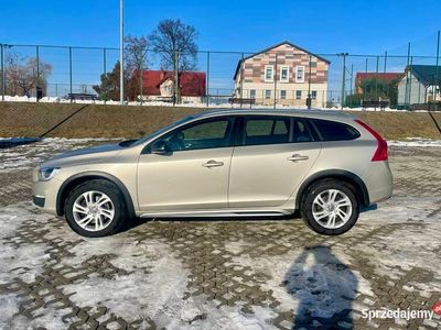 Volvo V60 CC