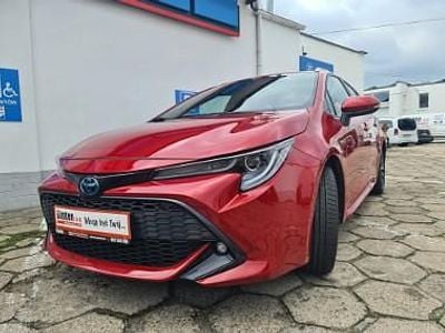 Używany Toyota Corolla 152 KM (111 kW) 2021 Czerwony Sedan/Limuzyna
