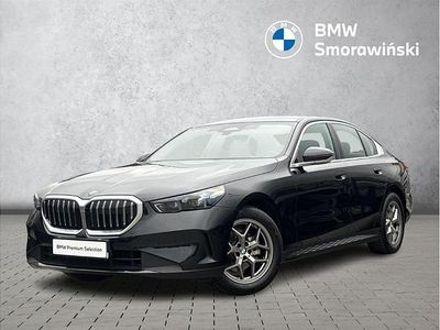 Czarny szafir metalizowany Używany 2024 BMW 520 Comfort Edition Sedan/Limuzyna | 199 900 zł (Super Cena)