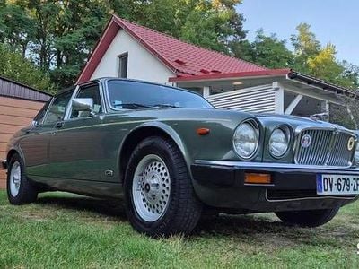 Używany Jaguar XJ6 Sovereign 1984 Zielony Sedan/Limuzyna