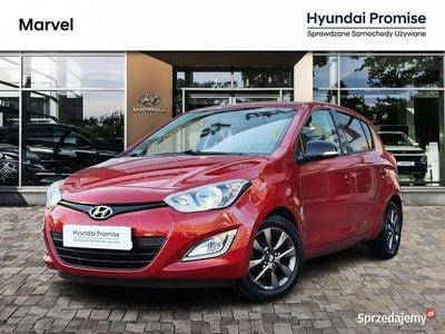 Używany Hyundai i20 GO! 84 KM (61 kW) 2014 Bordowy (metalik) Hatchback