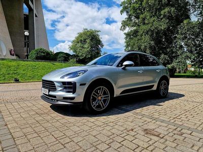 Srebrny (metalik) Używany 2020 Porsche Macan SUV | 224 900 zł