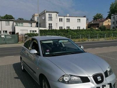 Używany Seat Ibiza 2006 Srebrny Hatchback