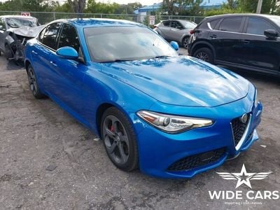 Niebieski (metalik) Używany 2017 Alfa Romeo Giulia Sedan/Limuzyna | 39 900 zł