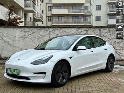 Używany Tesla Model 3 207 kW (282 KM) 2022 Biały Sedan/Limuzyna