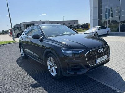 Używany Audi Q8 340 KM (250 kW) 2022 Czarny (metalik) SUV