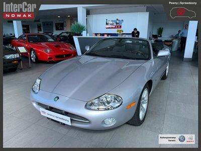Srebrny Używany 2001 Jaguar XK8 Kabriolet | 130 081 zł
