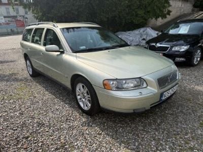 Zielony Używany 2005 Volvo V70 Kombi | 15 900 zł