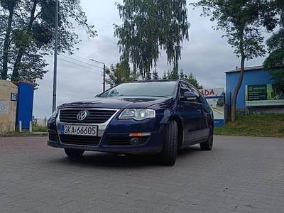 Granatowy Używany 2007 VW Passat Kombi | 9999 zł (Uczciwa cena)