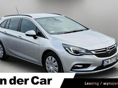 Srebrny Używany 2018 Opel Astra Enjoy Sedan/Limuzyna | 52 900 zł