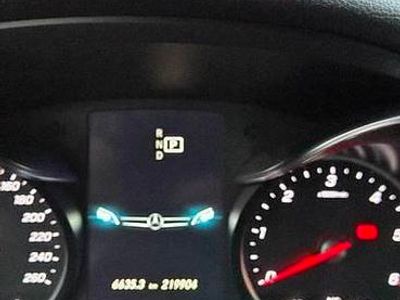 Szary Używany 2019 Mercedes C220 Avantgarde Kombi | 74 000 zł