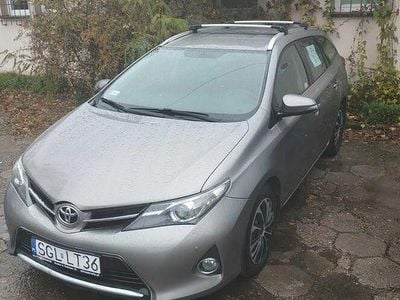 Używany Toyota Auris 132 KM (97 kW) 2015 Inny kolor Kombi