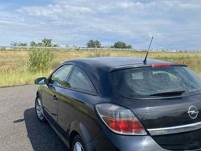 Opel Astra GTC