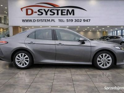 Używany Toyota Camry 218 KM (160 kW) 2022 Szary Sedan/Limuzyna