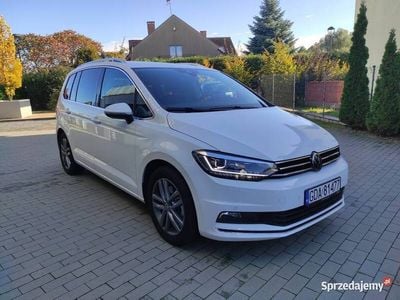 Biały Używany 2023 VW Touran Highline Minivan | 135 000 zł