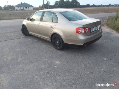 Używany VW Jetta 102 KM (75 kW) 2005 Sedan/Limuzyna