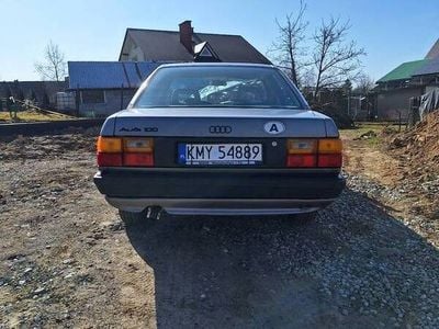 Szary Używany 1988 Audi 100 Sedan/Limuzyna | 15 999 zł