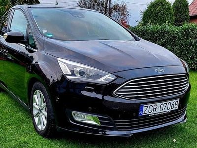 Czarny Używany 2016 Ford C-MAX Titanium Minivan | 39 900 zł (Uczciwa cena)