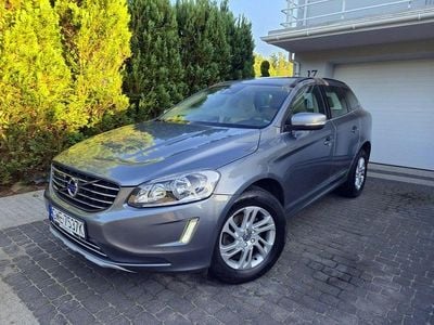 Używany Volvo XC60 150 KM (110 kW) 2016 Szary (metalik) SUV