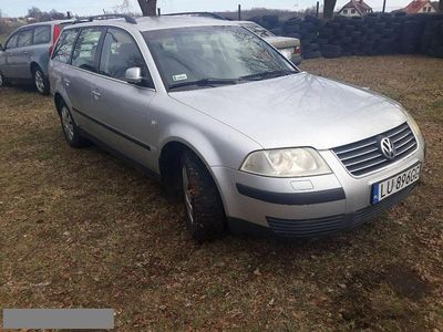Srebrny (metalik) Używany 2001 VW Passat Sedan/Limuzyna | 8800 zł