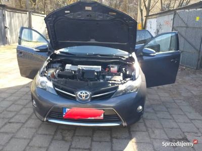 Toyota Auris Hybrid