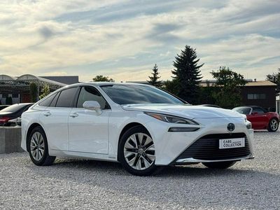 Biały (metalik) Używany 2021 Toyota Mirai Sedan/Limuzyna | 76 000 zł