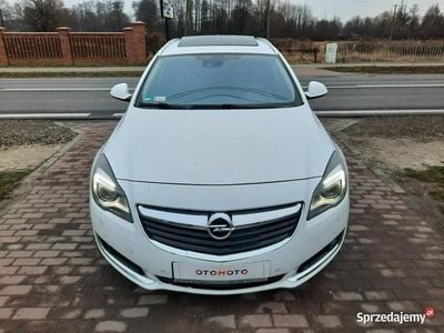 Biały Używany 2015 Opel Insignia Kombi | 34 500 zł (Uczciwa cena)