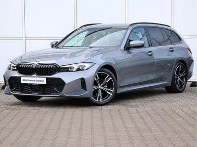 Używany BMW 318 Comfort Edition 150 KM (110 kW) 2023 Szary skyscraper m metalizowany Kombi