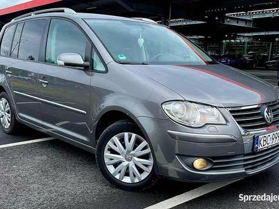 Brązowy Używany 2008 VW Touran Minivan | 14 200 zł (Uczciwa cena)
